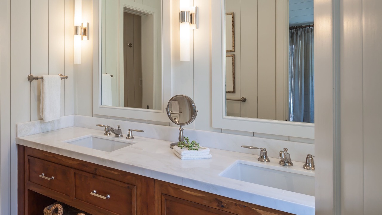 Photo of Bathroom in Dunmore Town