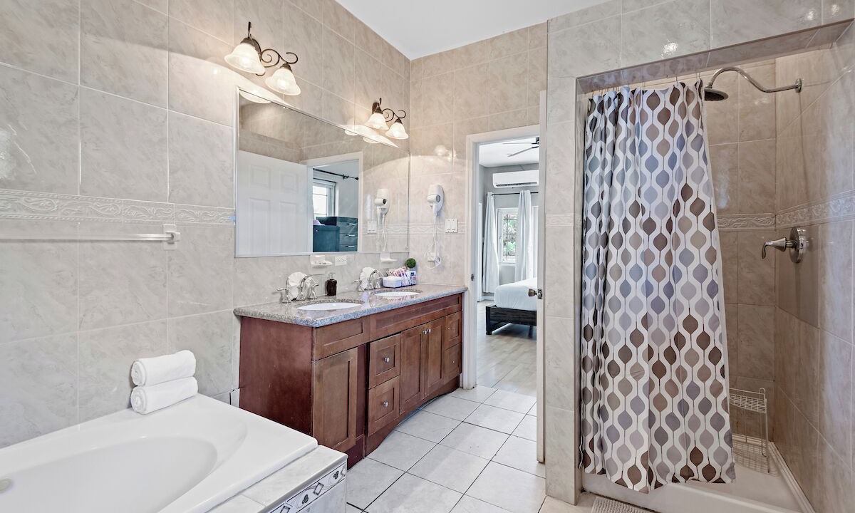 Photo of Bathroom in Nassau