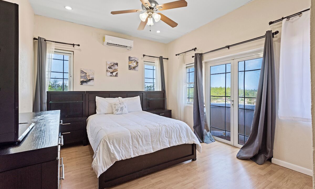 Photo of Bedroom in Nassau