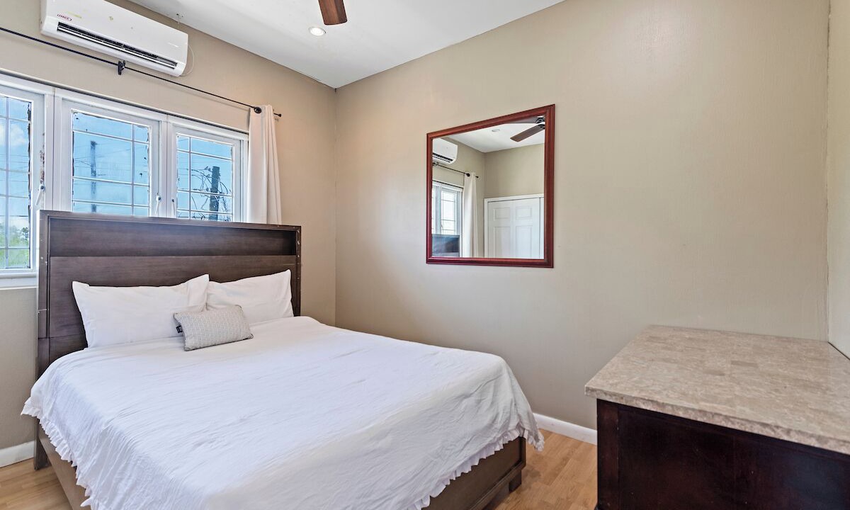 Photo of Bedroom in Nassau