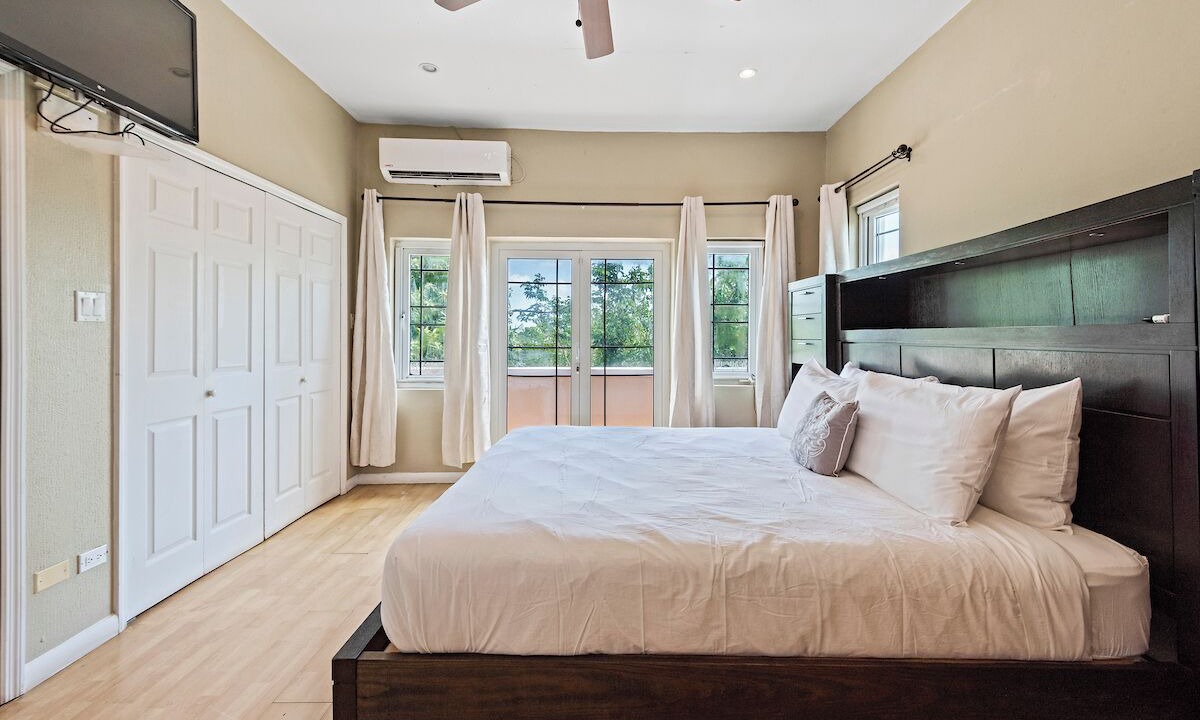 Photo of Bedroom in Nassau