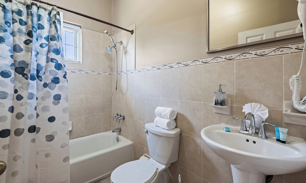 Photo of Bathroom in Nassau