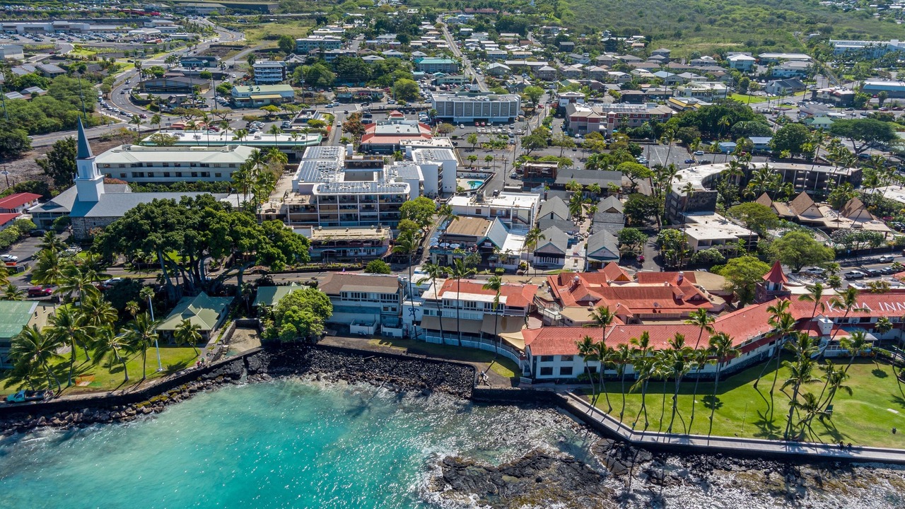 Photo of Others in Historic Kailua Village