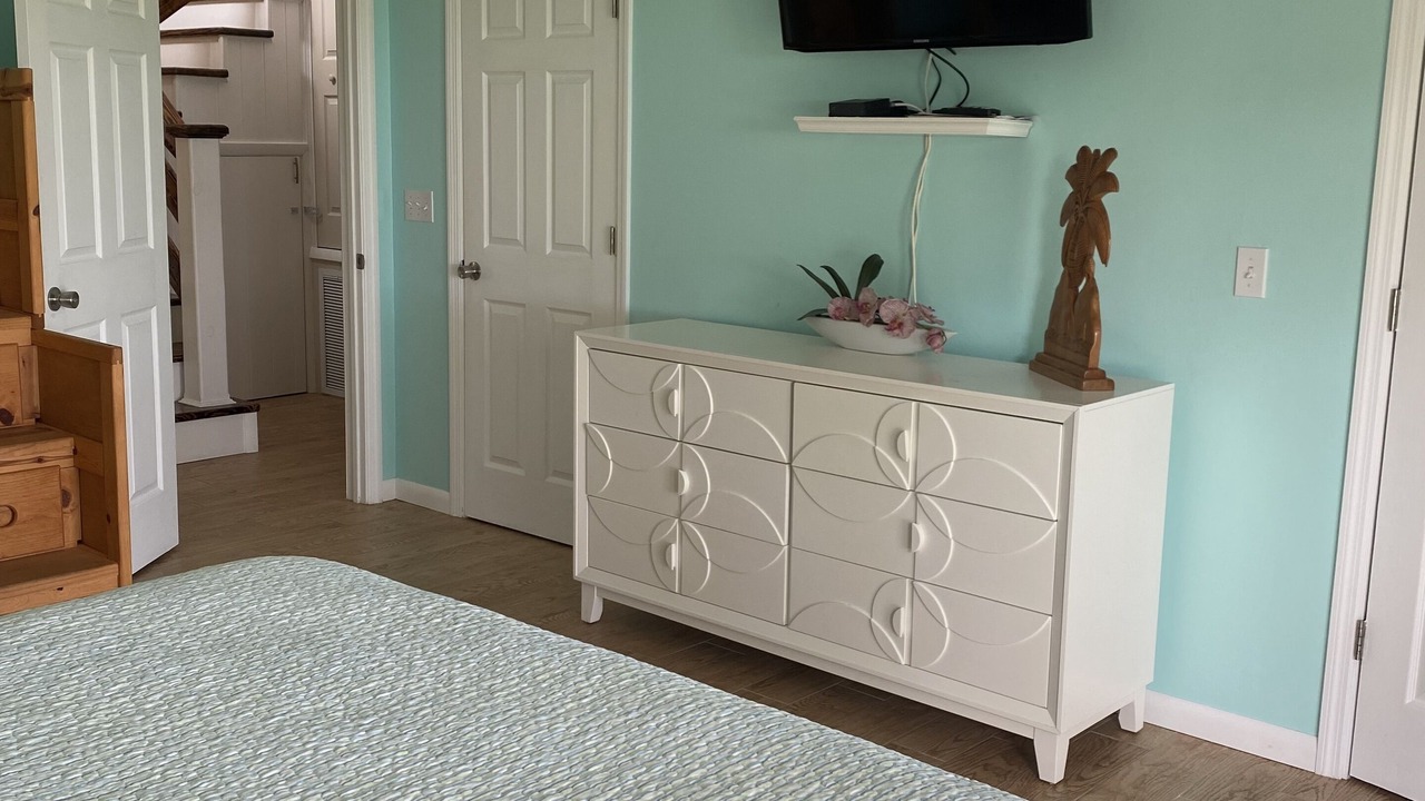 Photo of Bedroom in Spanish Wells