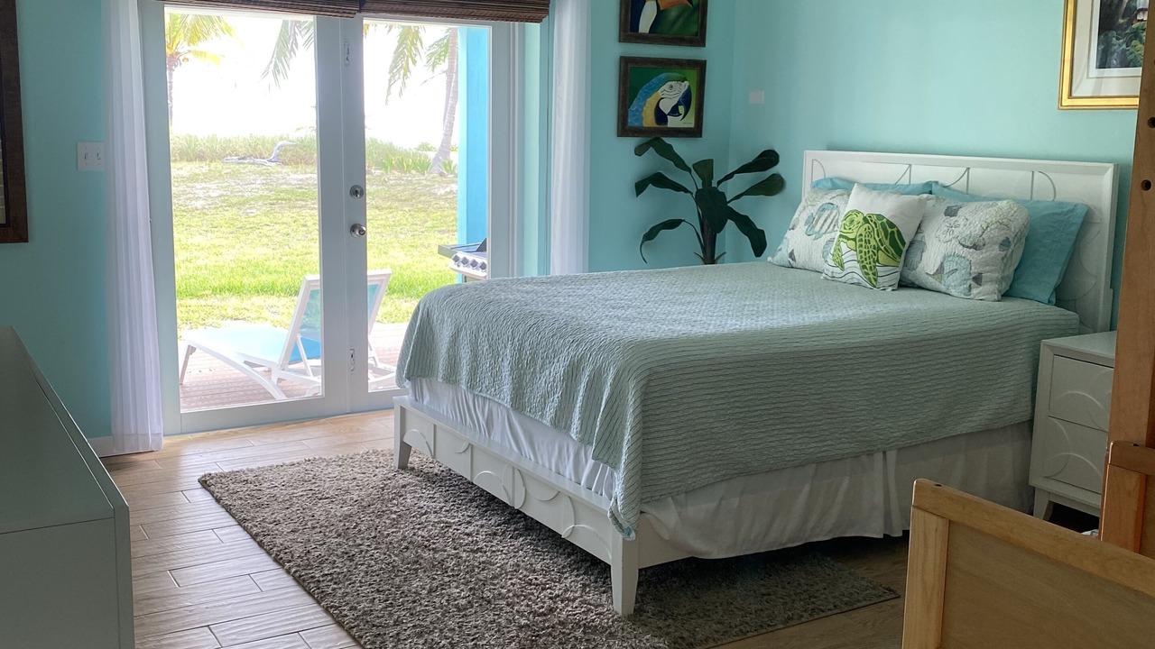 Photo of Bedroom in Spanish Wells