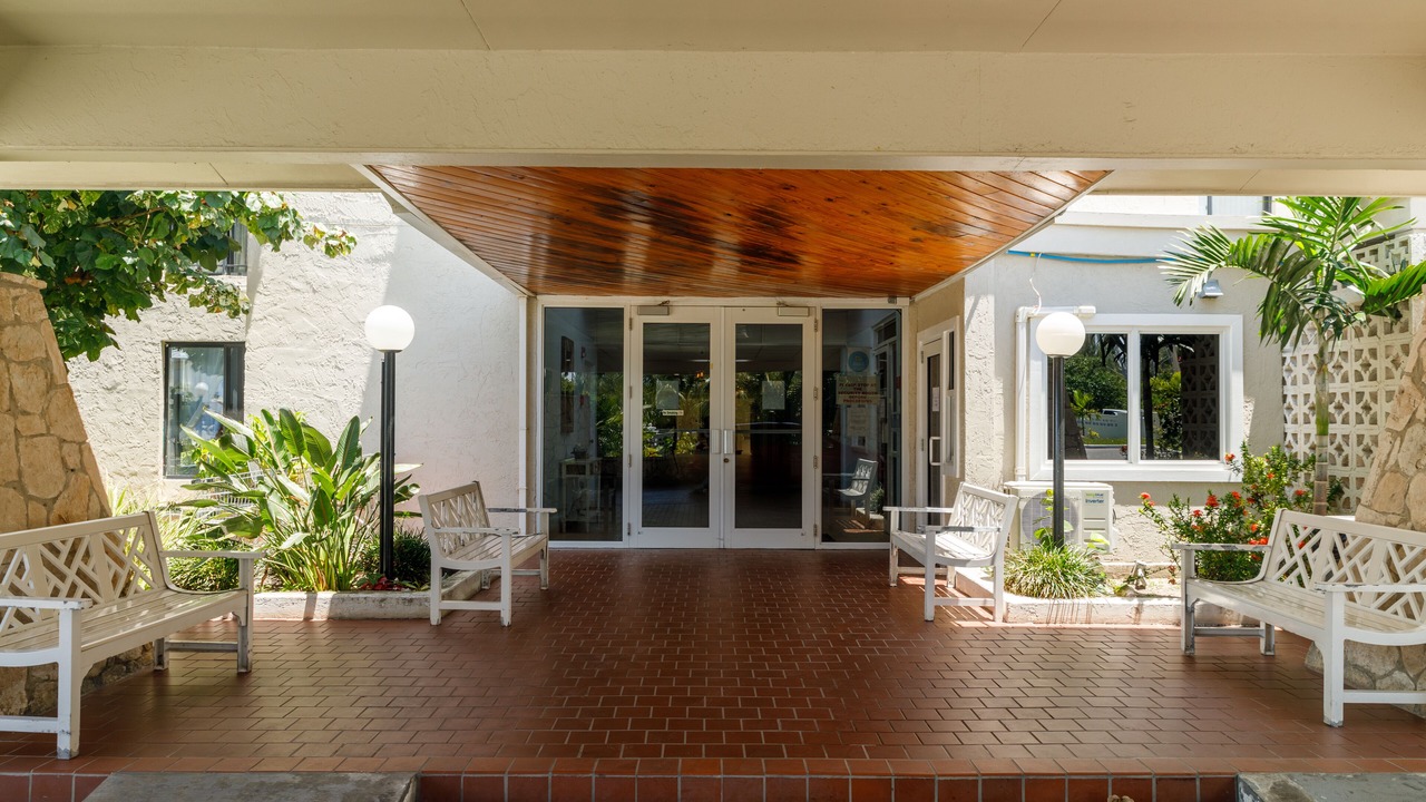 Photo of Patio Balcony in Williams Town