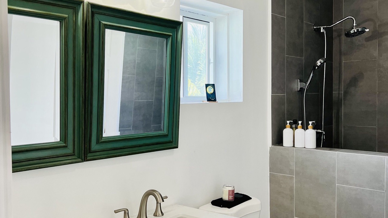 Photo of Bathroom in Bailey Town