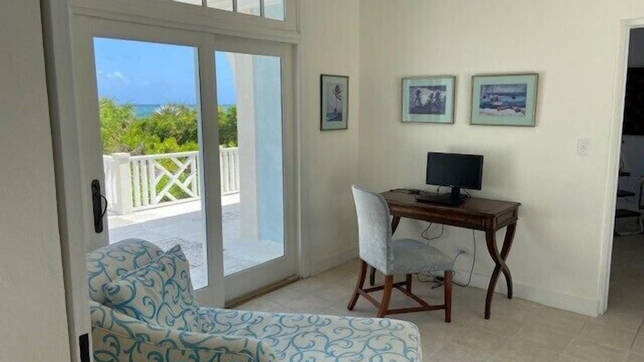 Photo of Bedroom in Savannah Sound
