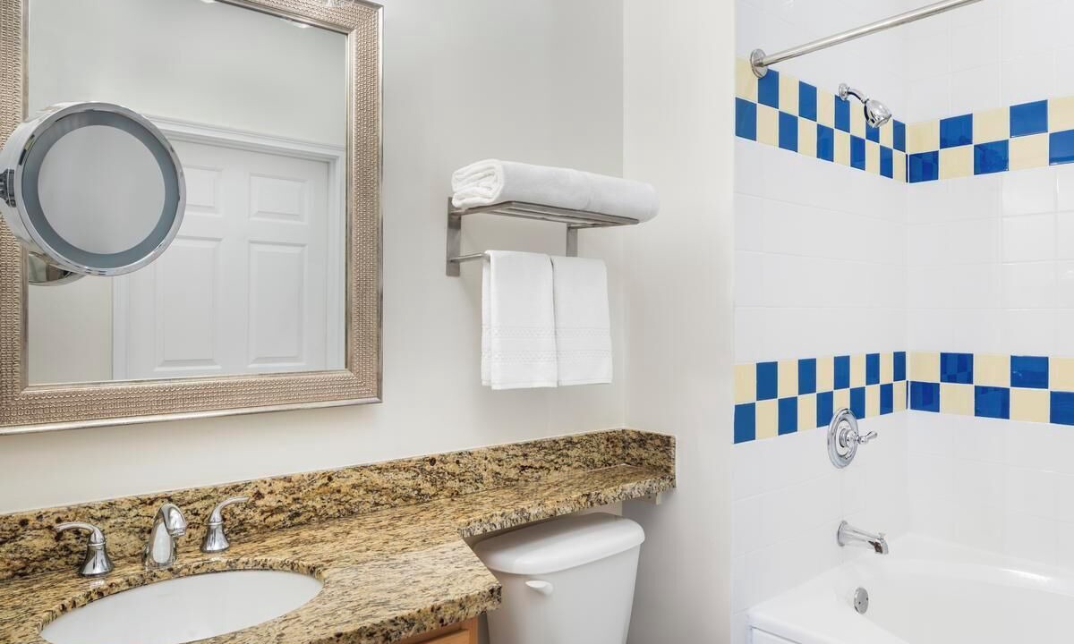 Photo of Bathroom in Paradise Island