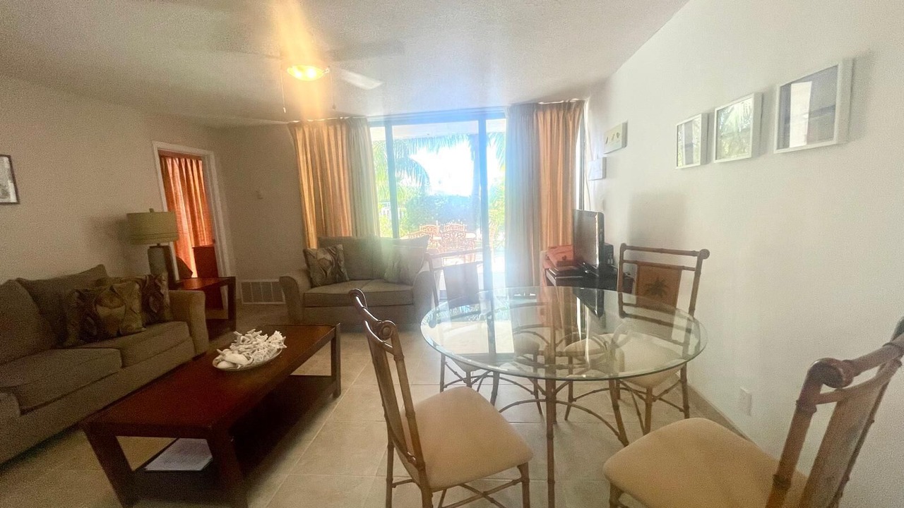 Photo of Livingroom in Williams Town