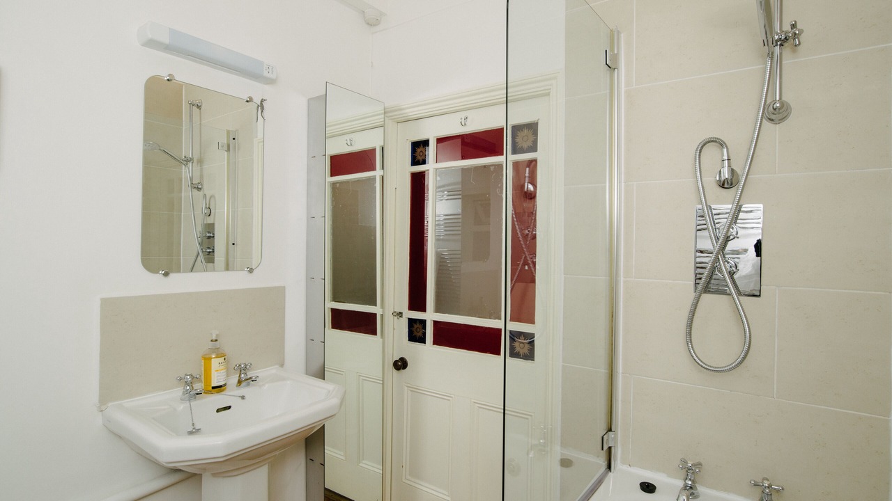 Photo of Bathroom in Mousehole