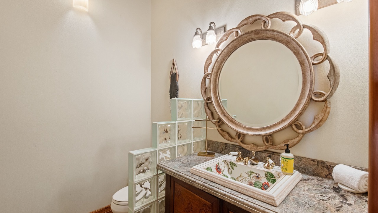 Photo of Bathroom in Honaunau-Napoopoo