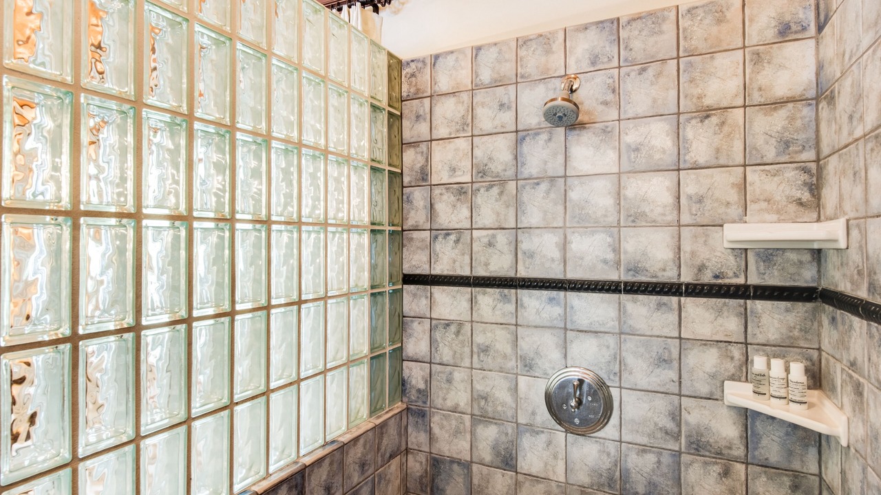 Photo of Bathroom in Honaunau-Napoopoo
