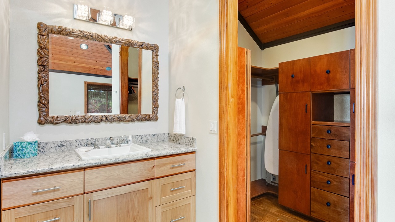 Photo of Bathroom in Honaunau-Napoopoo