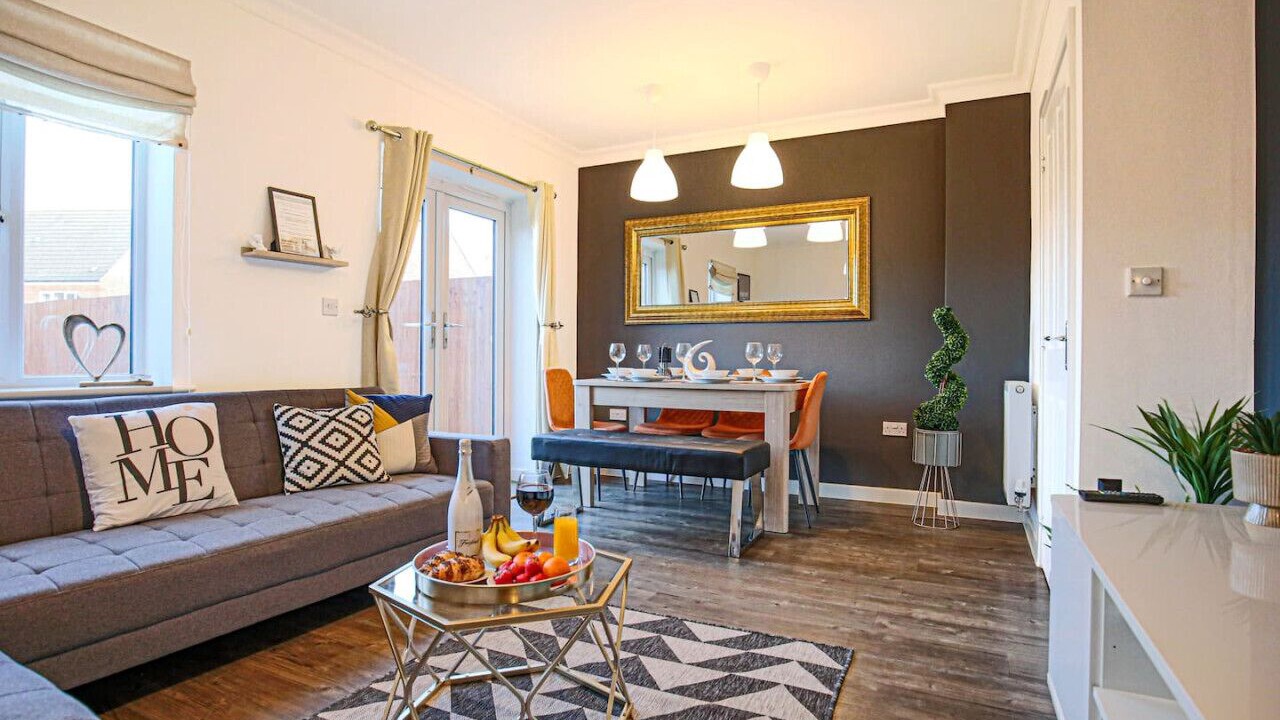 Photo of Livingroom in Bletchley