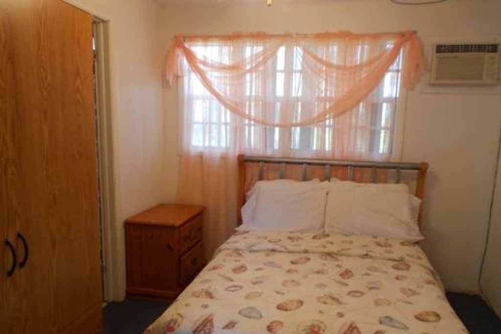 Photo of Bedroom in Rolle Town
