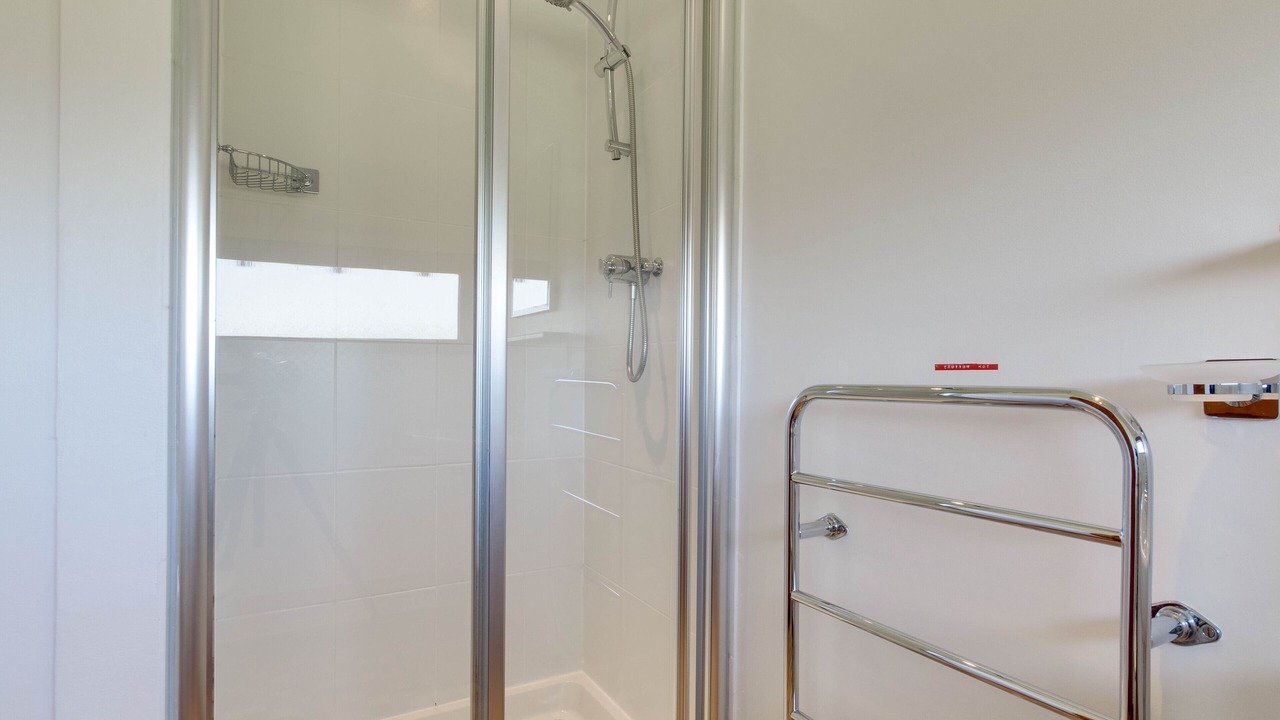 Photo of Bathroom in Ewhurst Green