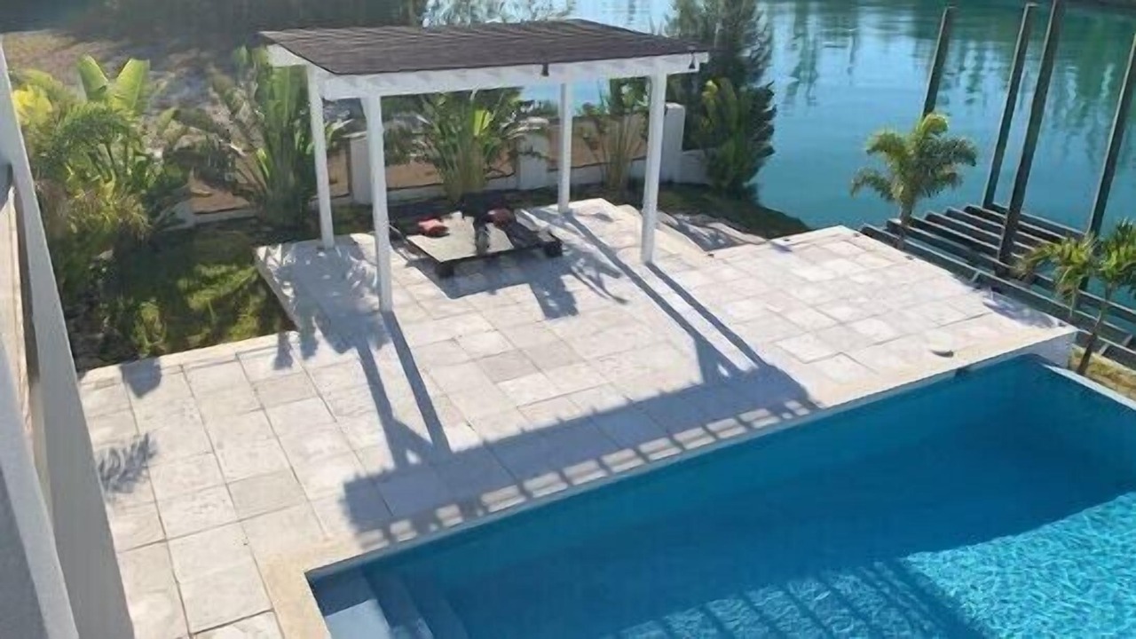 Photo of Outdoor in Bahamia West