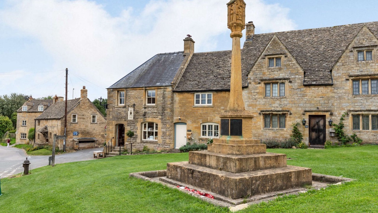 Photo of Others in Guiting Power