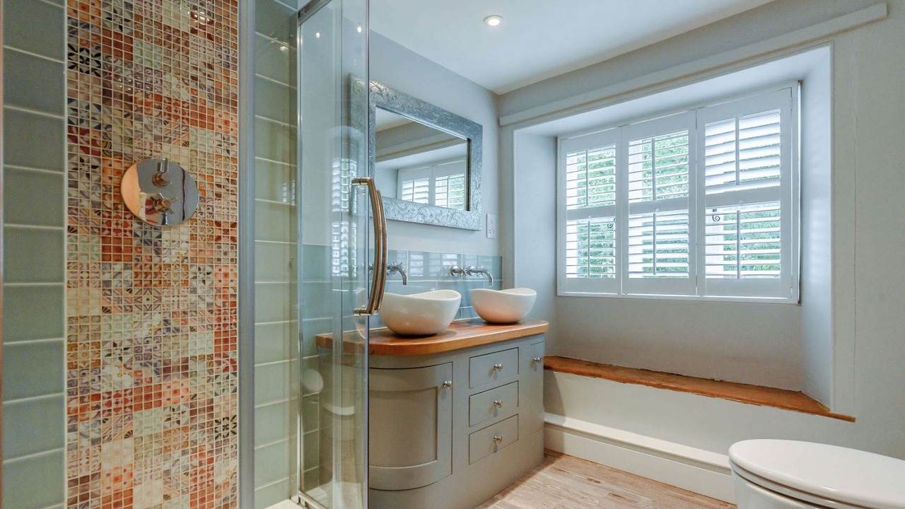 Photo of Bathroom in Guiting Power
