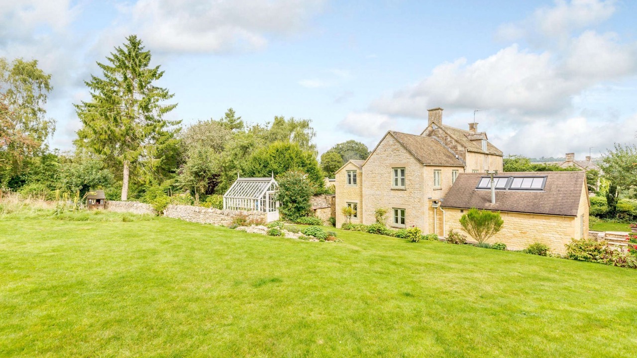 Photo of Others in Guiting Power