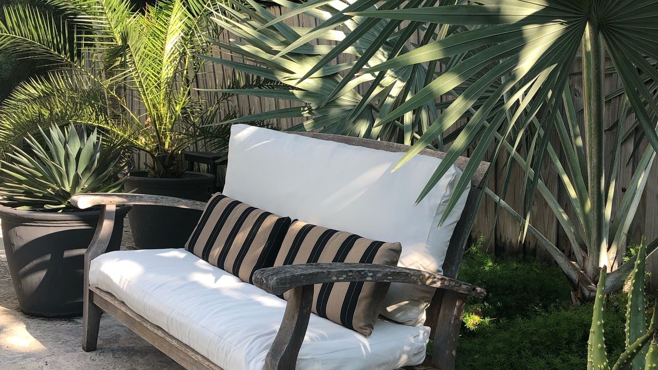 Photo of Patio Balcony in Dunmore Town