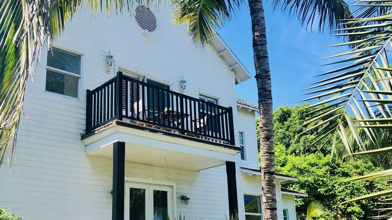 Photo of Outdoor in Dunmore Town