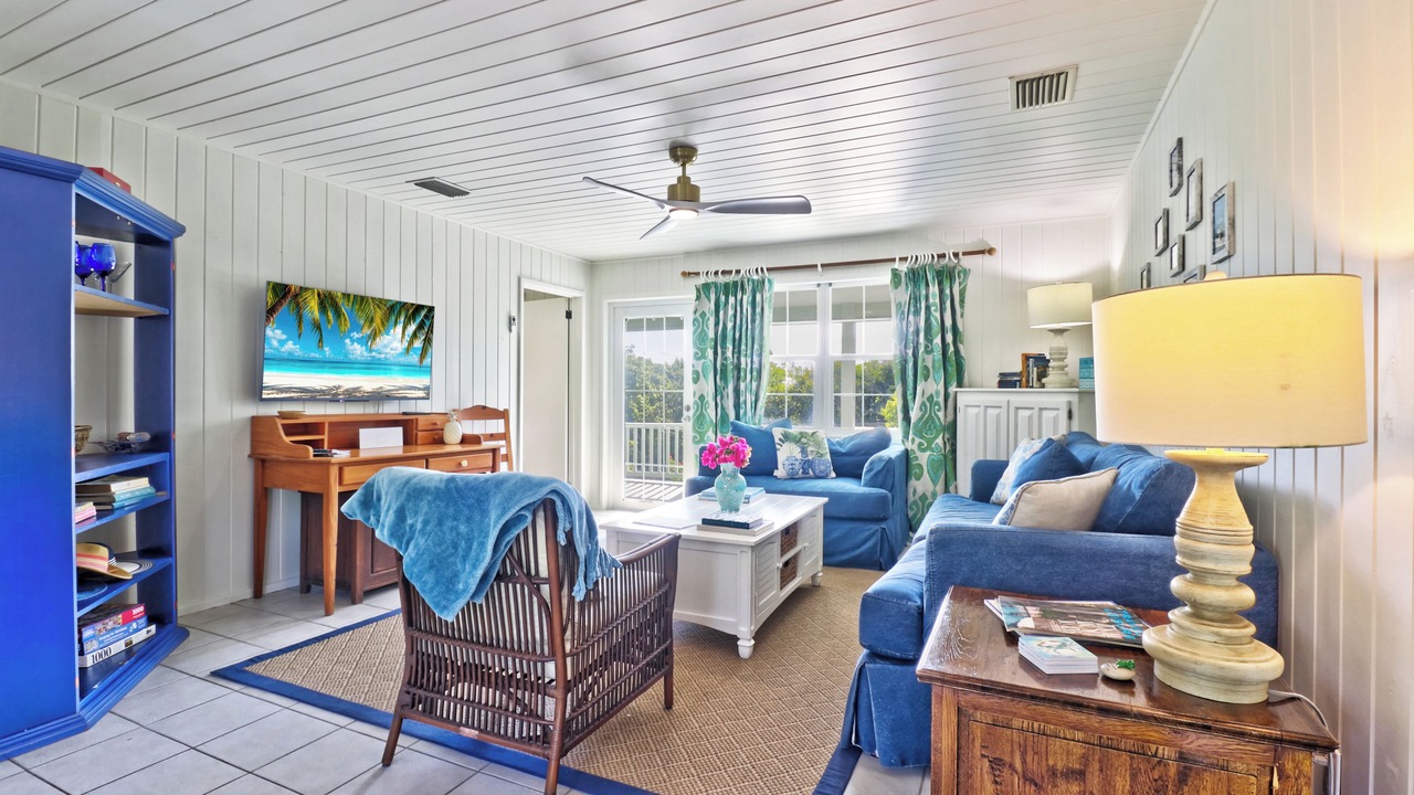Photo of Livingroom in Lubbers Quarters Cay