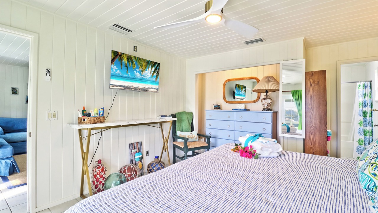 Photo of Bedroom in Lubbers Quarters Cay