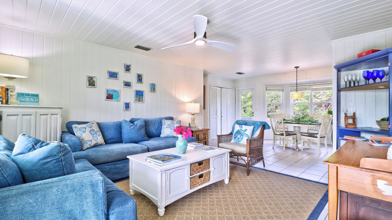 Photo of Livingroom in Lubbers Quarters Cay