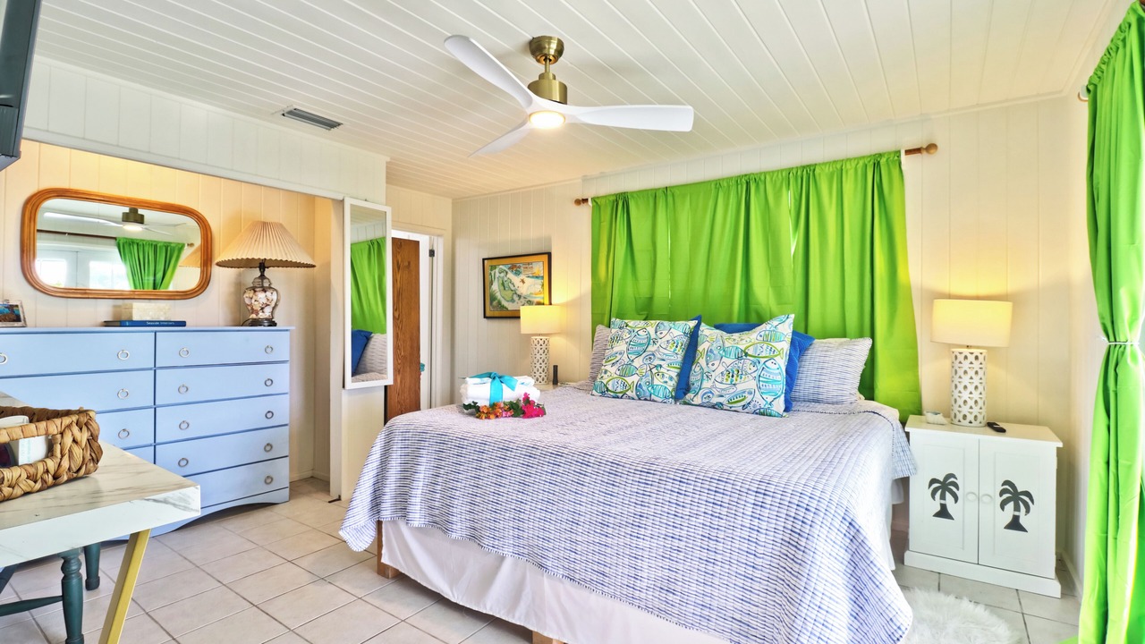 Photo of Bedroom in Lubbers Quarters Cay