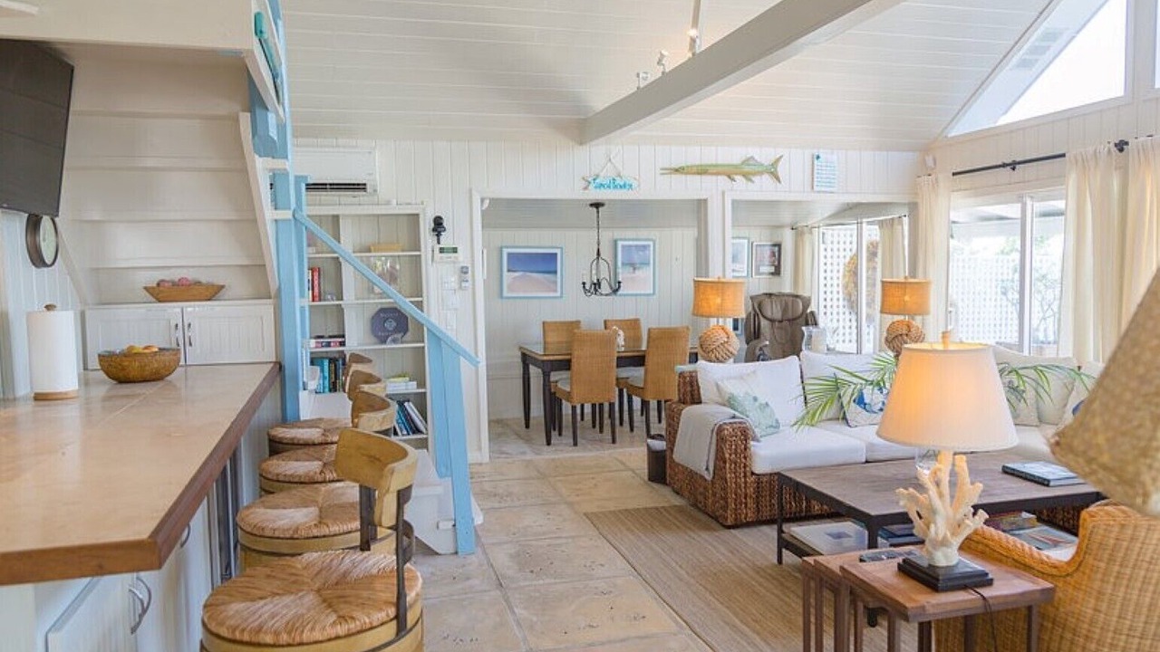 Photo of Livingroom in Dunmore Town