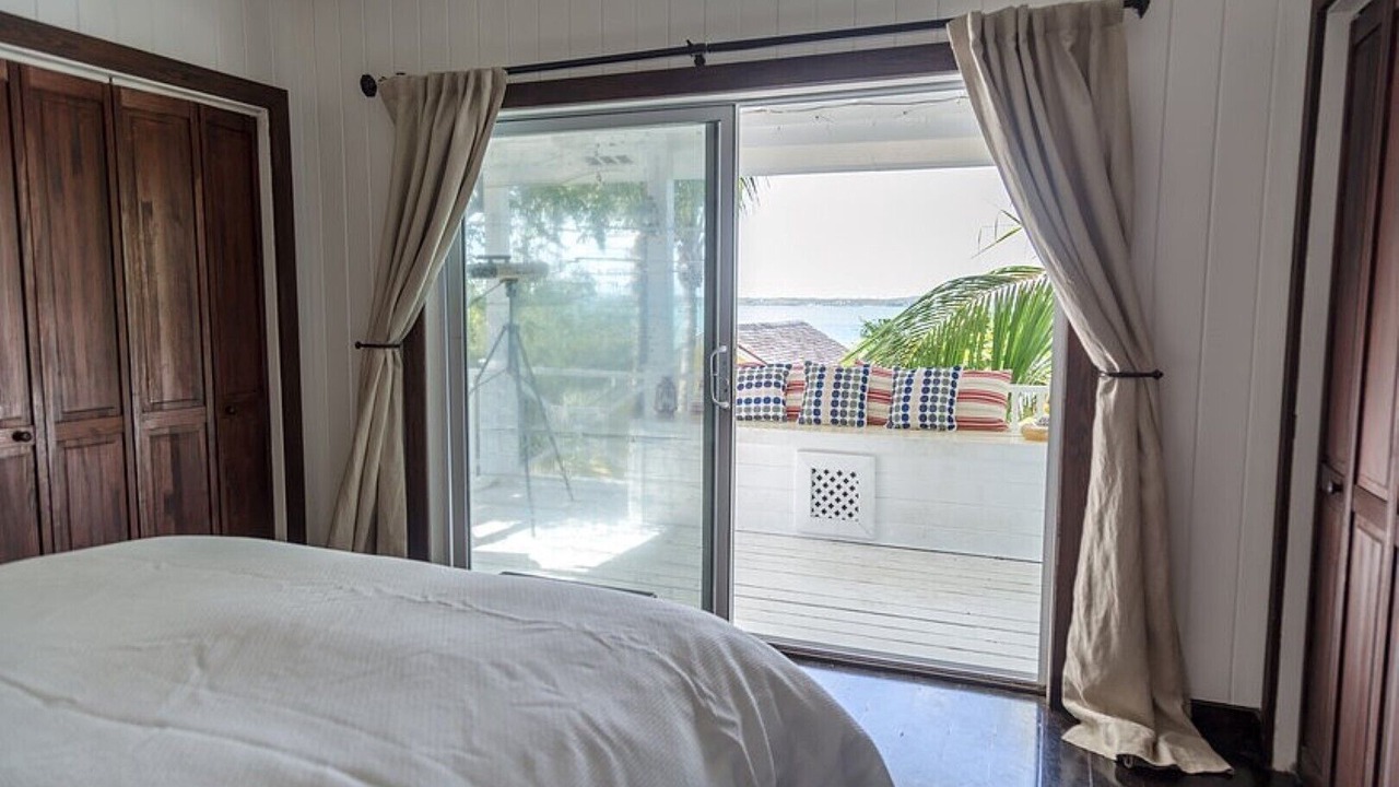 Photo of Bedroom in Dunmore Town