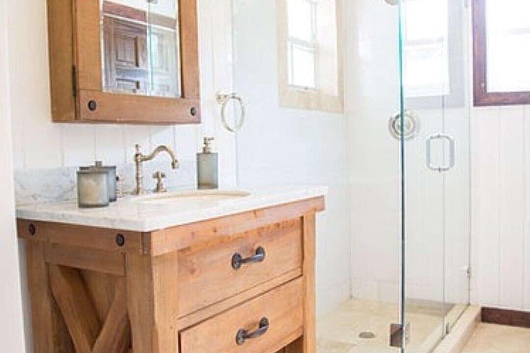 Photo of Bathroom in Dunmore Town