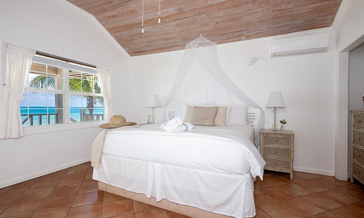 Photo of Bedroom in Governor's Harbour