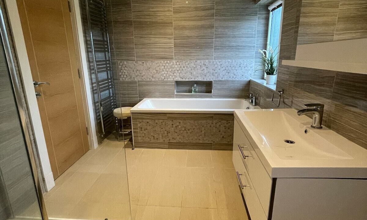 Photo of Bathroom in West Kirby