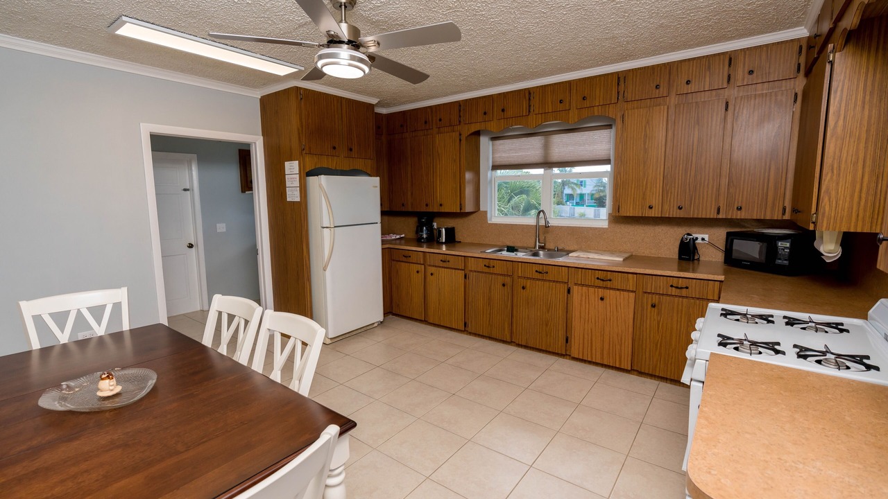 Photo of Kitchen in Spanish Wells
