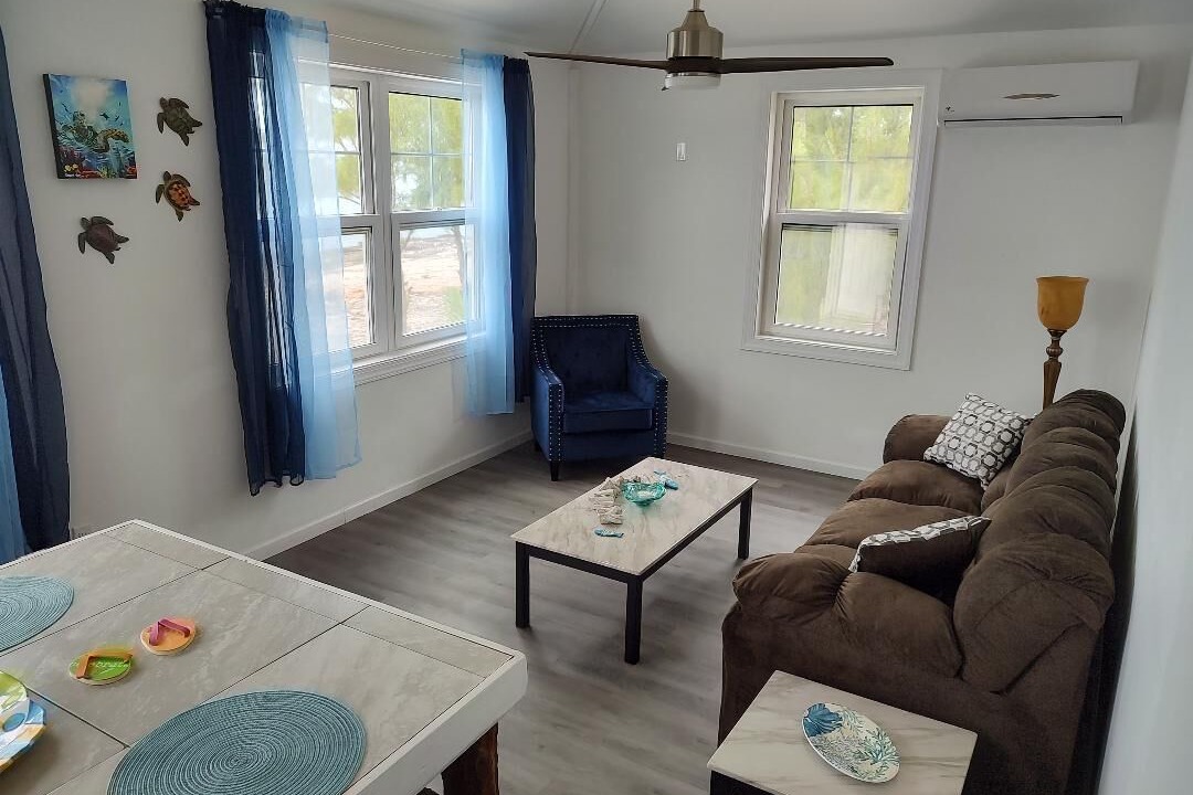 Photo of Livingroom in Spanish Wells