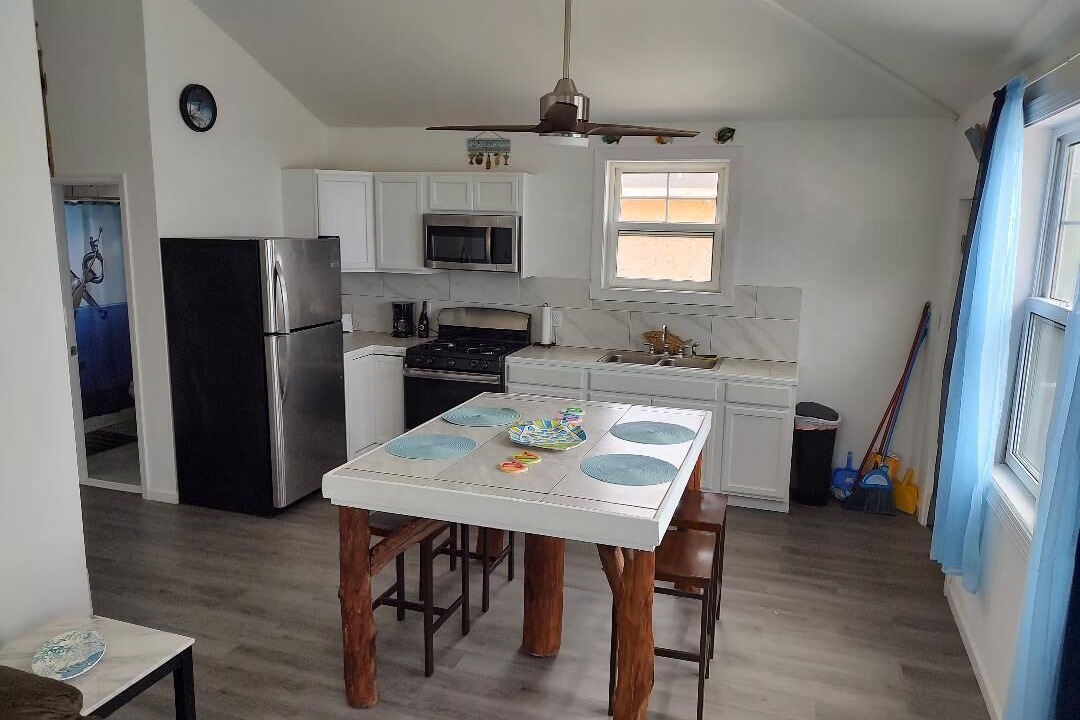 Photo of Kitchen in Spanish Wells