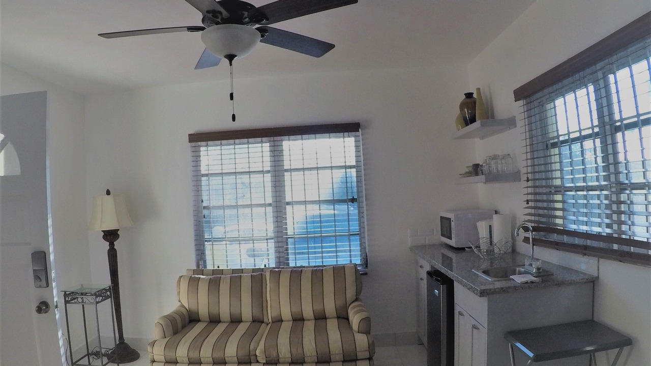 Photo of Livingroom in Nassau