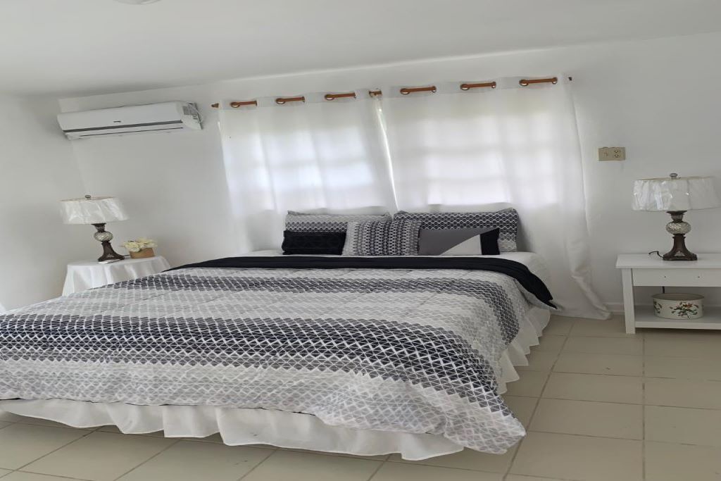 Photo of Bedroom in Bell Channel Bay