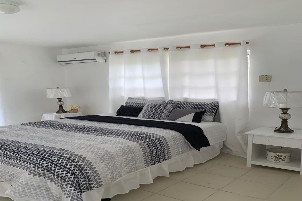 Photo of Bedroom in Bell Channel Bay