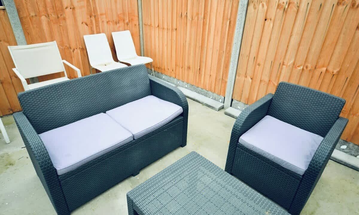 Photo of Outdoor in Tea Green