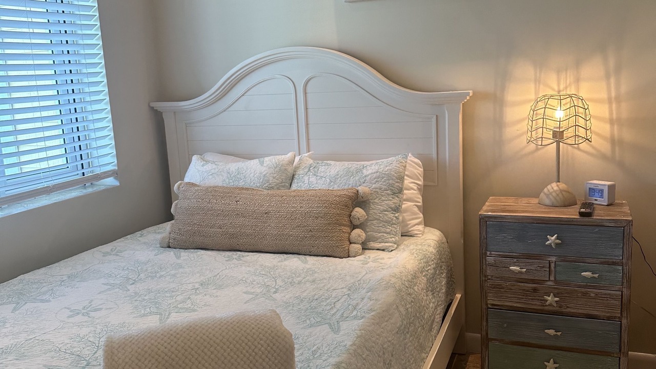 Photo of Bedroom in Bell Channel Bay