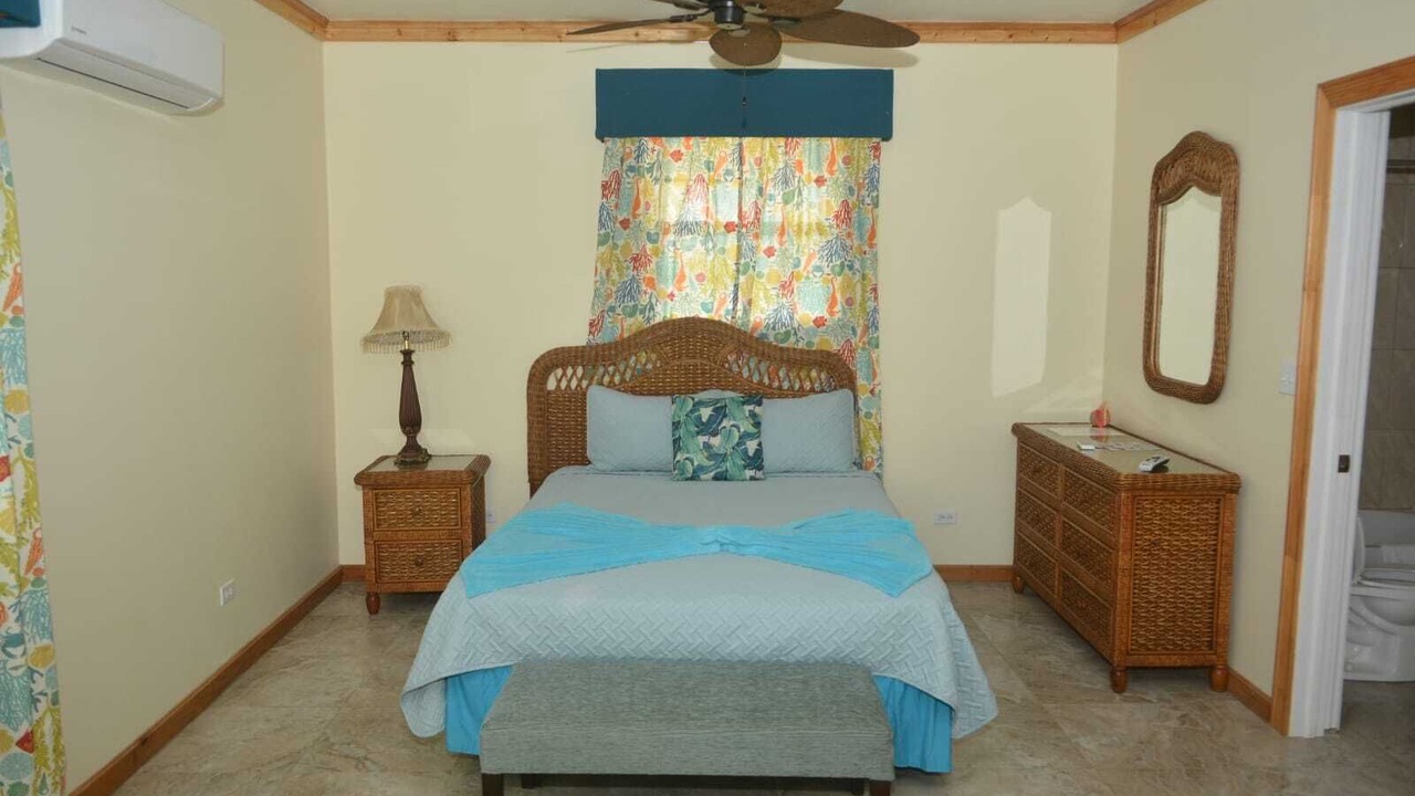 Photo of Bedroom in Rolleville