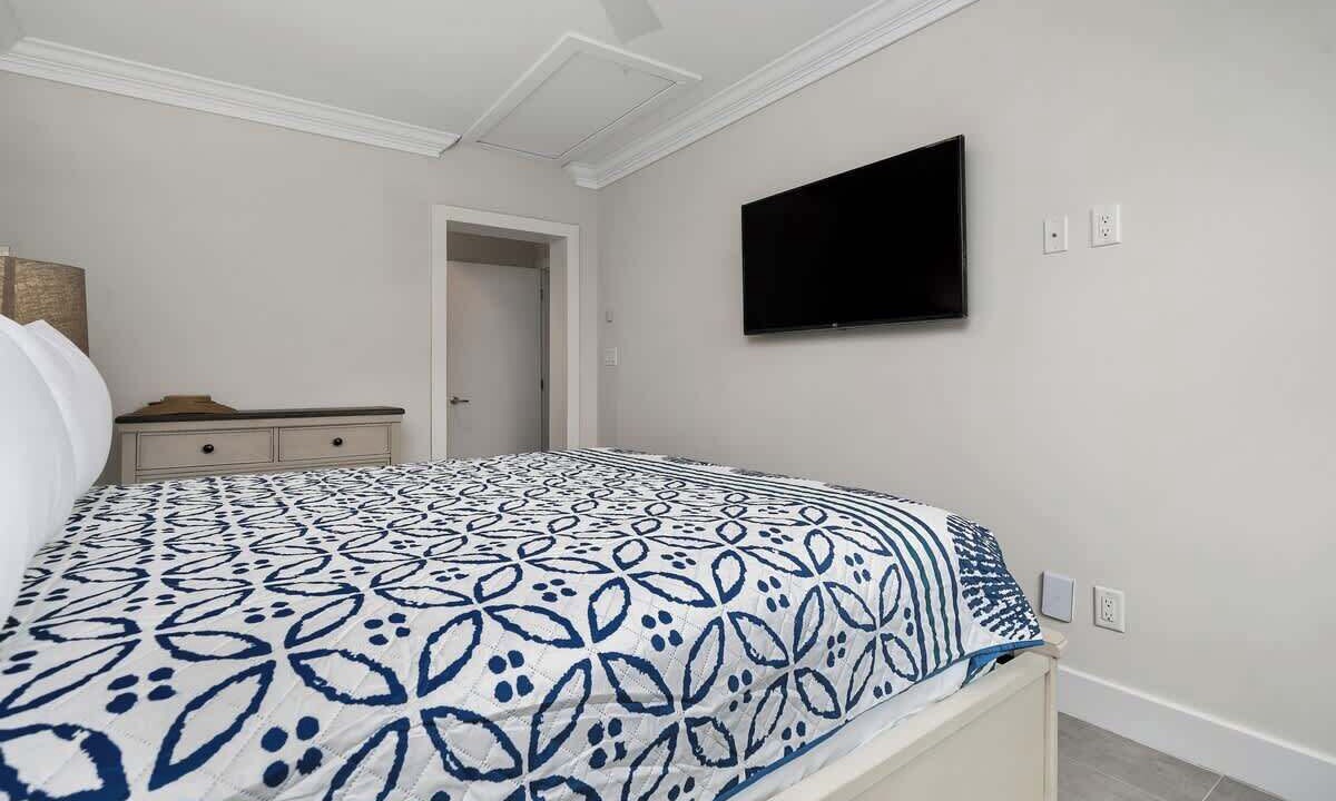 Photo of Bedroom in Paradise Island