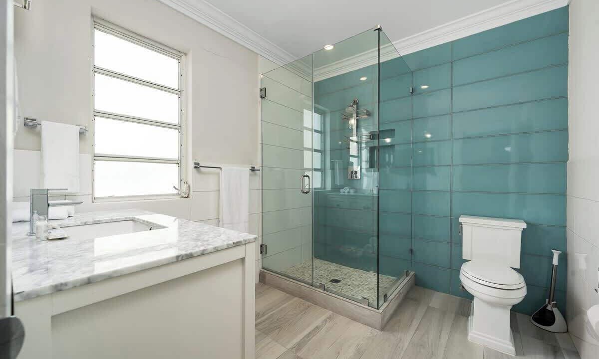 Photo of Bathroom in Paradise Island