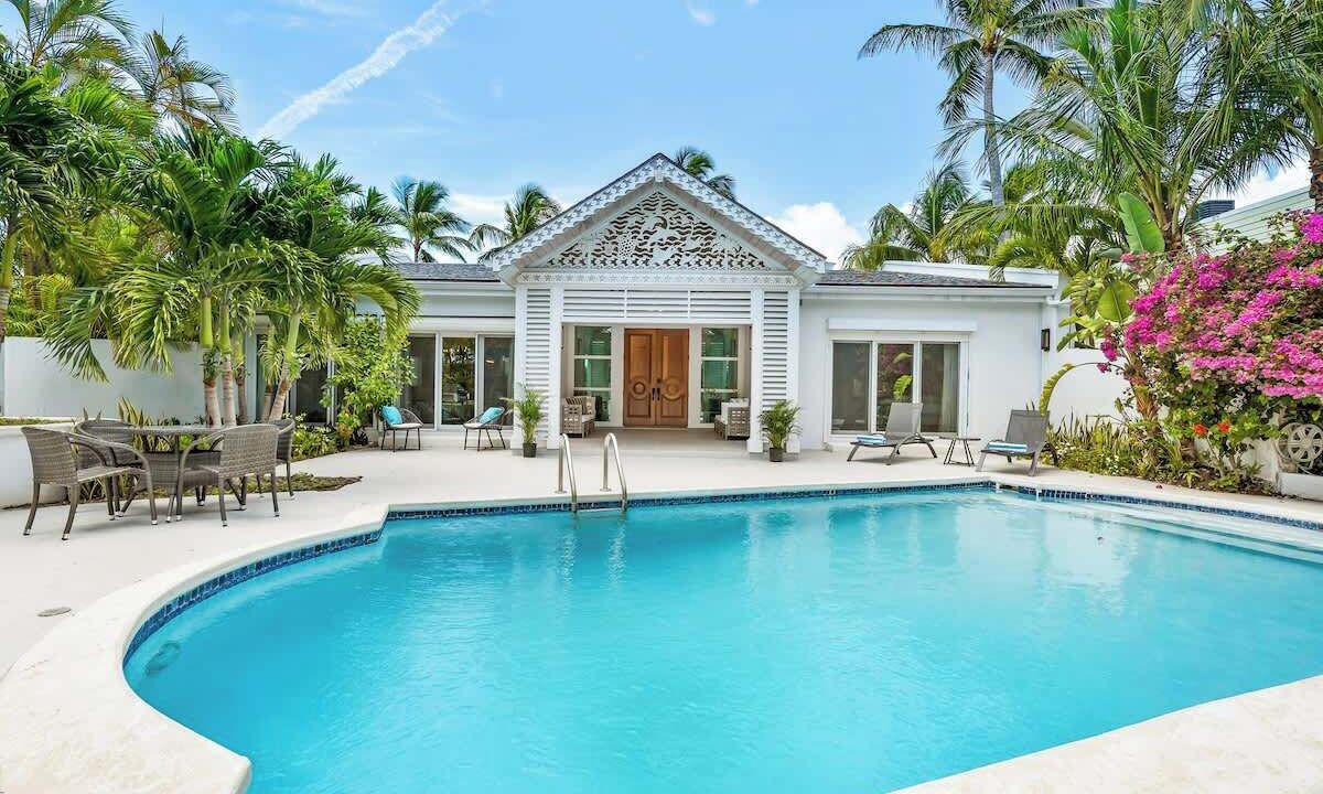 Photo of Outdoor in Paradise Island