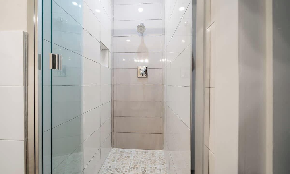 Photo of Bathroom in Paradise Island