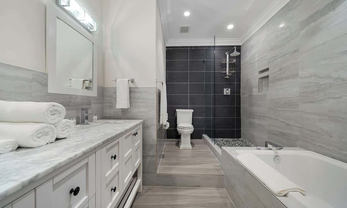 Photo of Bathroom in Paradise Island